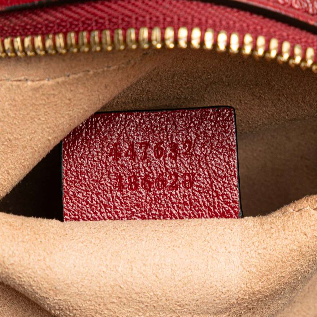 Gucci Small GG Marmont Matelasse Canvas Crossbody - Detail 1