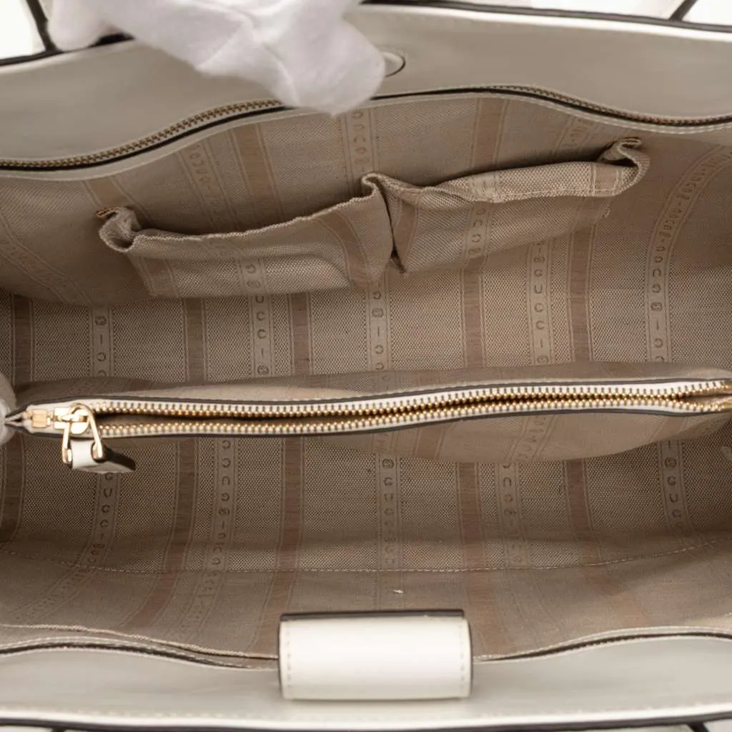 Gucci Diamante Bright Leather Tote White Leather Very good - Model View