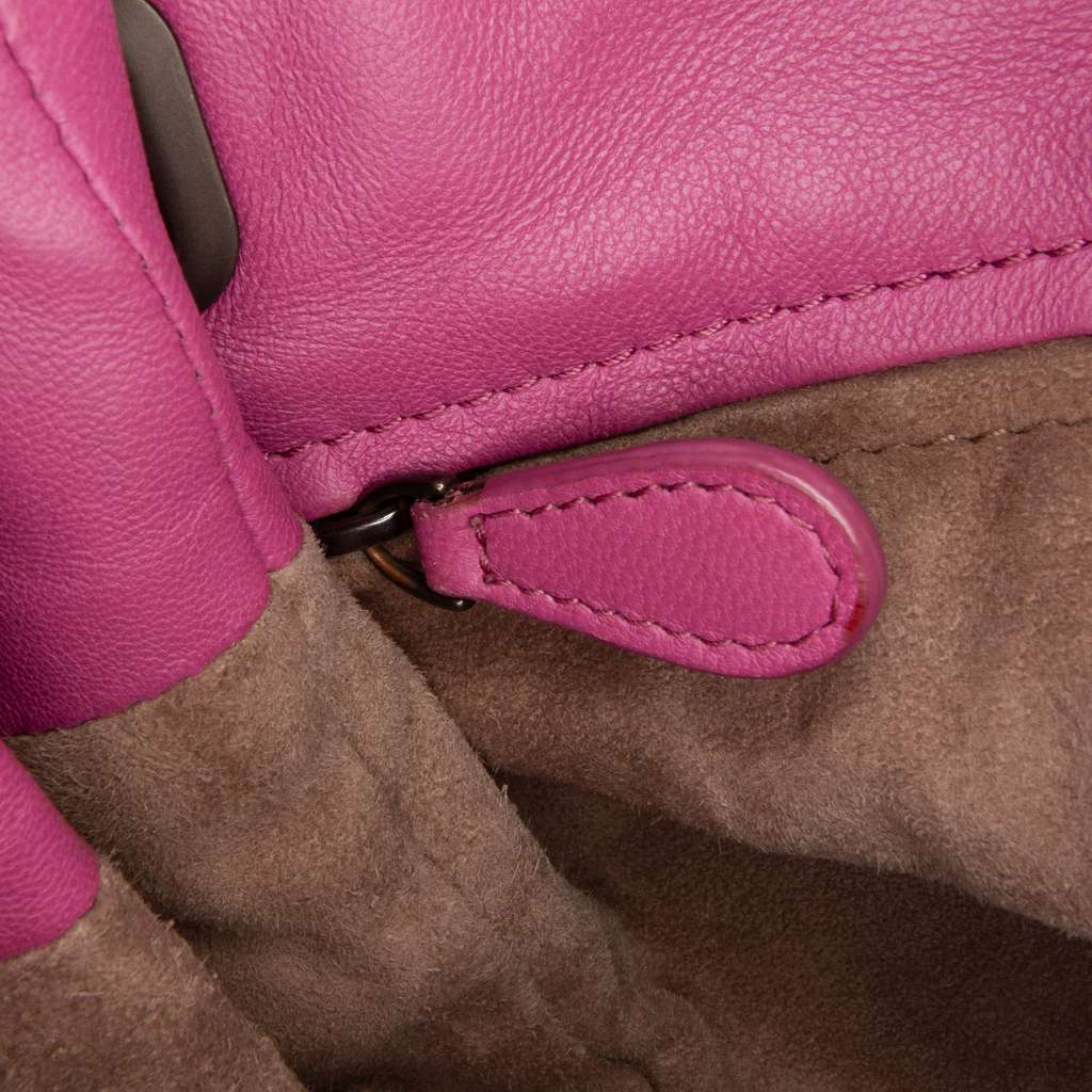 Bottega Veneta Nappa Intrecciato Bucket Bag - Detail 1