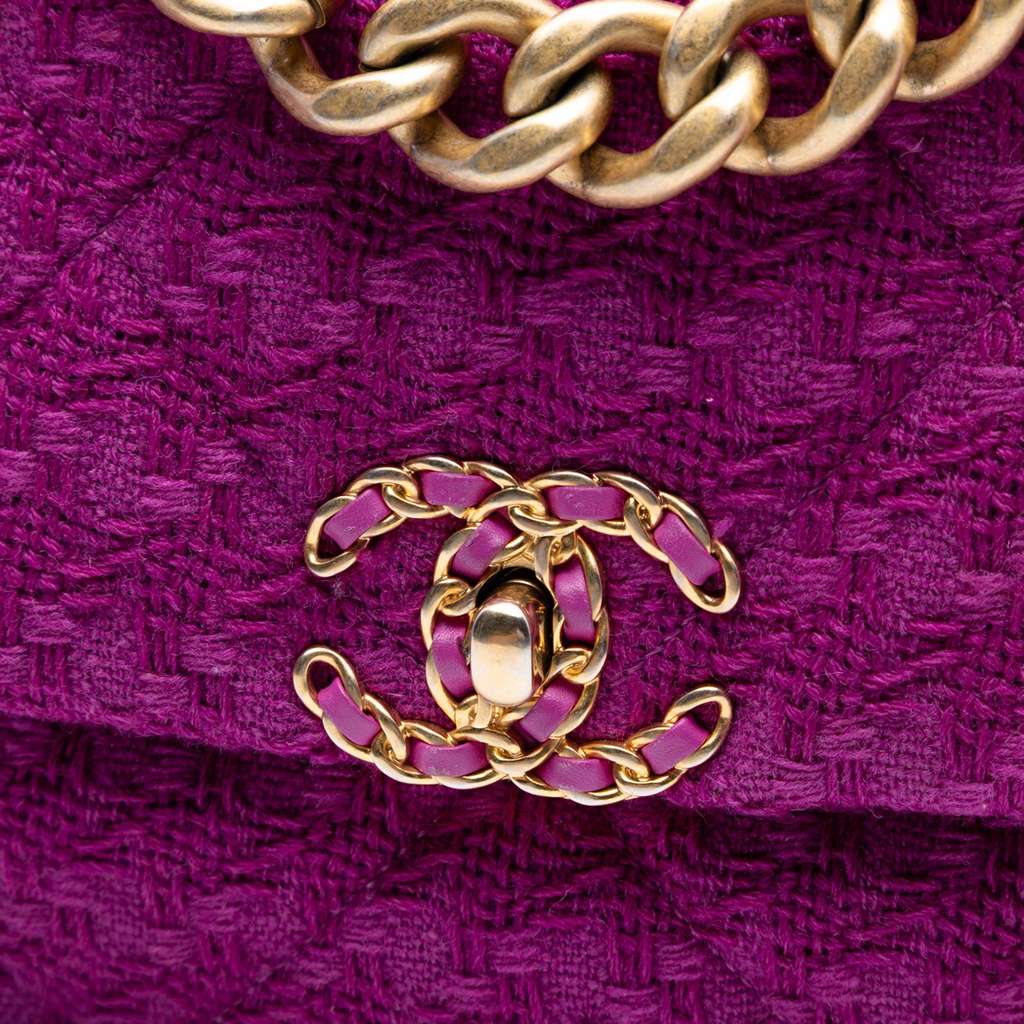 Chanel Large Tweed 19 Flap - Detail 1
