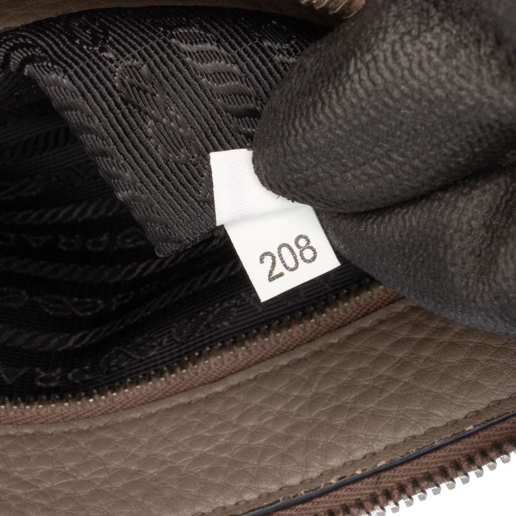 Prada Vitello Daino Crossbody - Detail 2