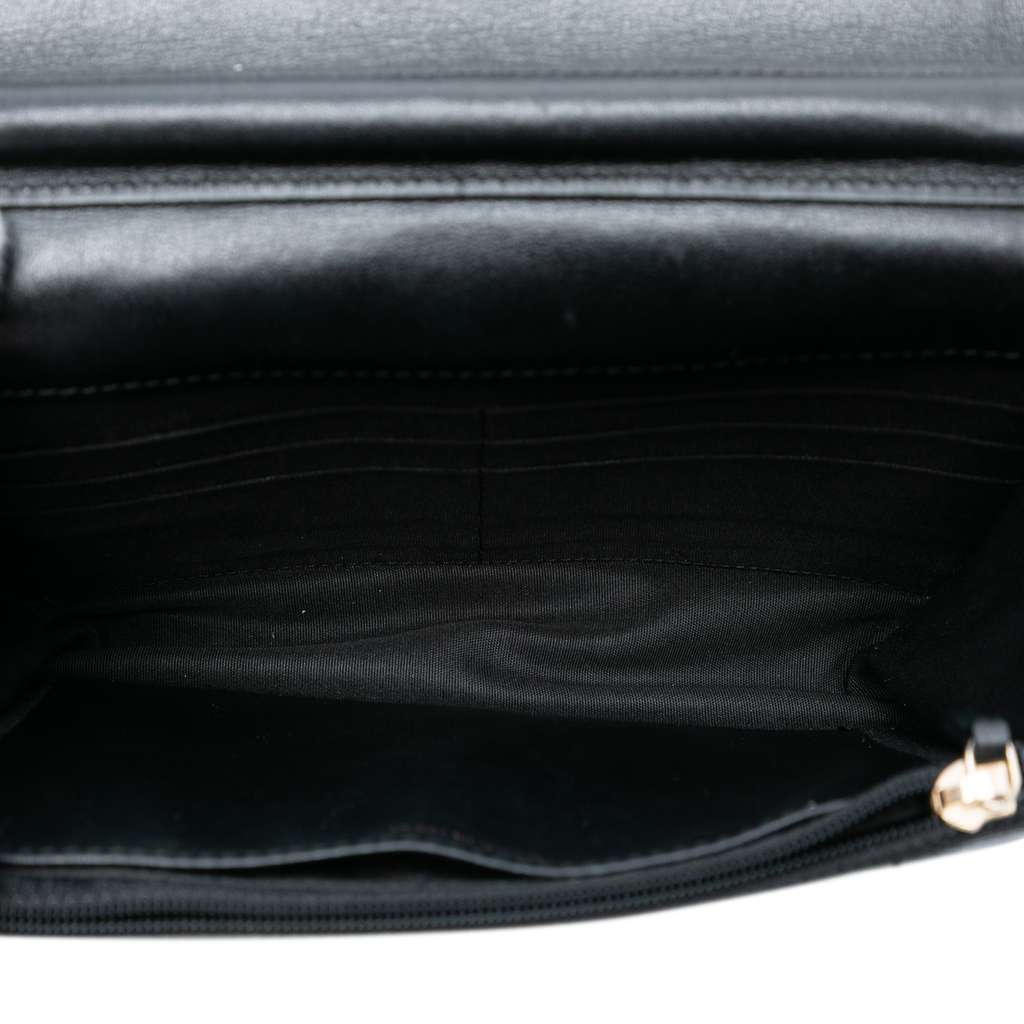 Chanel Chevron Lambskin Button Wallet On Chain - 4