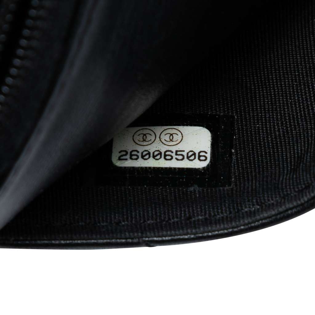 Chanel Chevron Lambskin Button Wallet On Chain - Detail 1