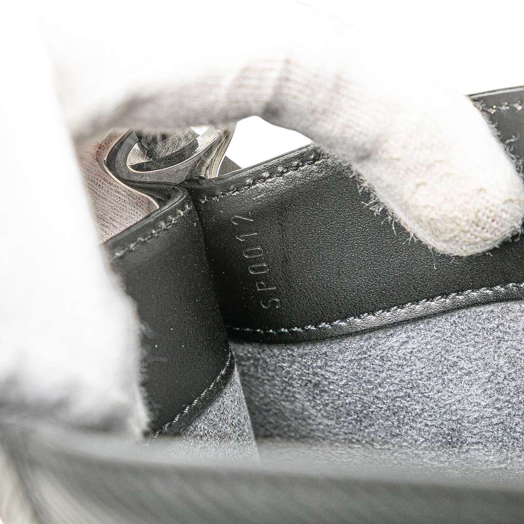 Louis Vuitton Epi Demi Lune Pochette - Detail 1