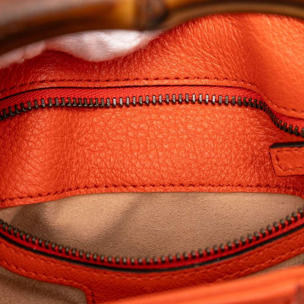 Gucci Small Leather Bamboo Diana Satchel - Detail 1