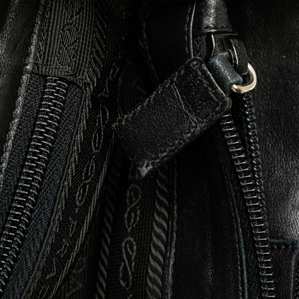 Prada Tessuto Tote - Detail 2
