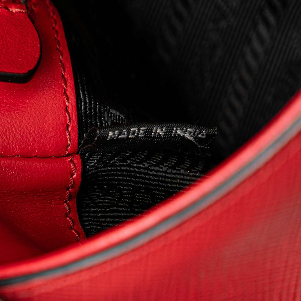 Prada Saffiano Pattina Chain Crossbody - Detail 2