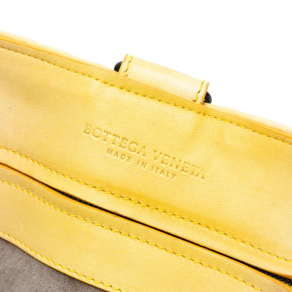 Bottega Veneta Nappa Intrecciato Nuance Bucket Bag - Side view