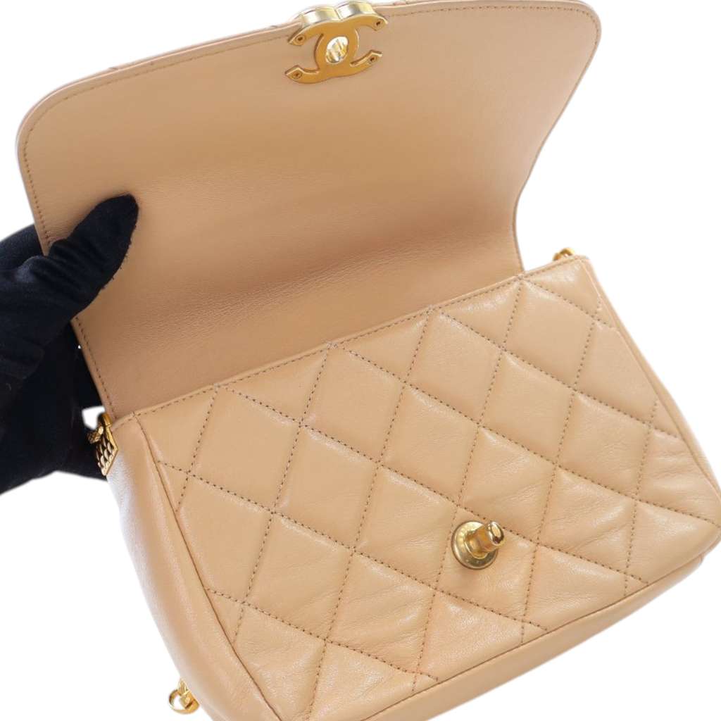 Chanel Medium Quilted Lambskin CC Coin Flap - Image 12