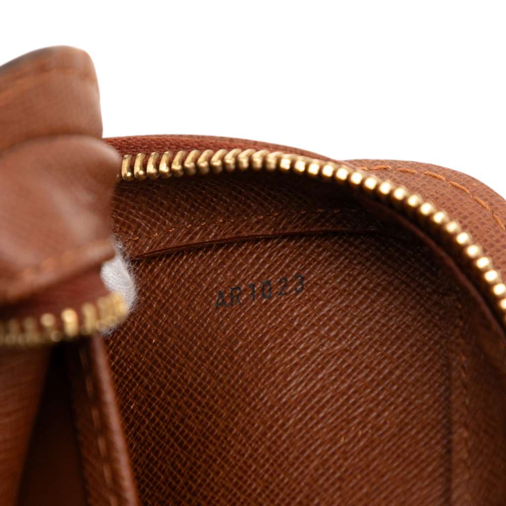 Louis Vuitton Monogram Orsay - Detail 1