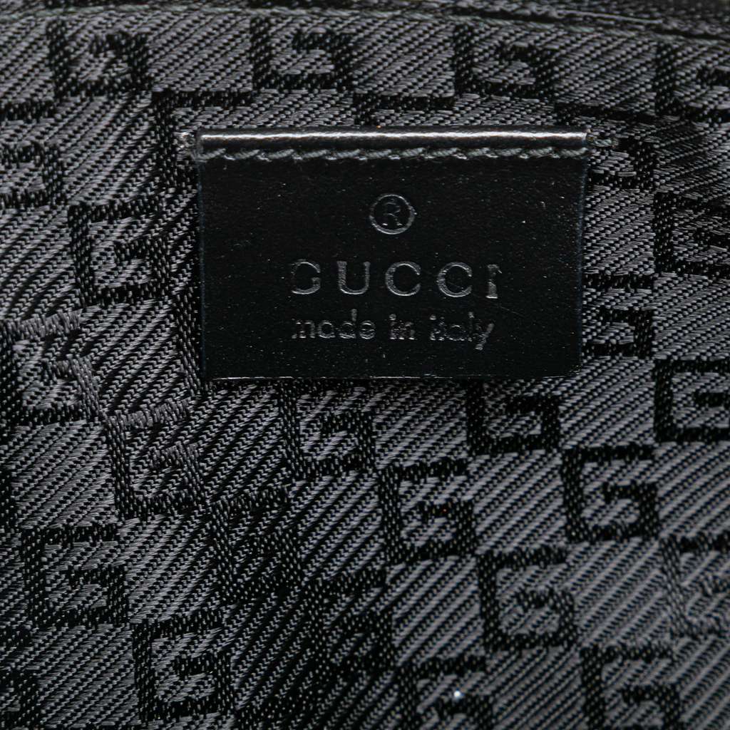 Gucci Nylon Boat - Side view