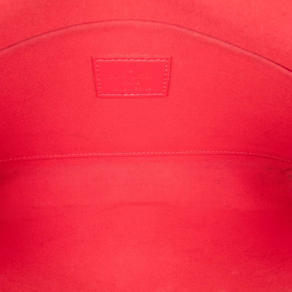 Louis Vuitton Monogram Vernis Pochette Felicie - Side view