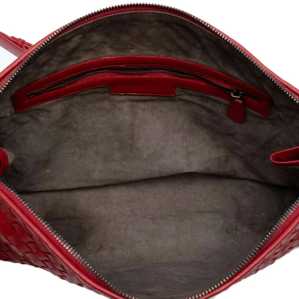 Bottega Veneta Large Nappa Intrecciato Nodini Crossbody Red Leather Good - Model View