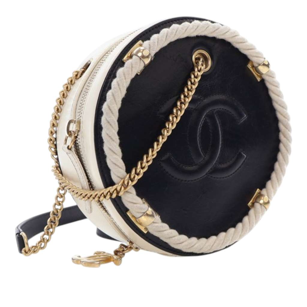 Chanel Crumpled Calfskin En Vogue Round Bag - Back view