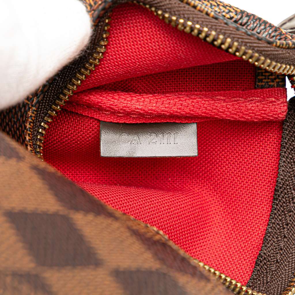 Louis Vuitton Damier Ebene Pochette Accessoires - Detail 1