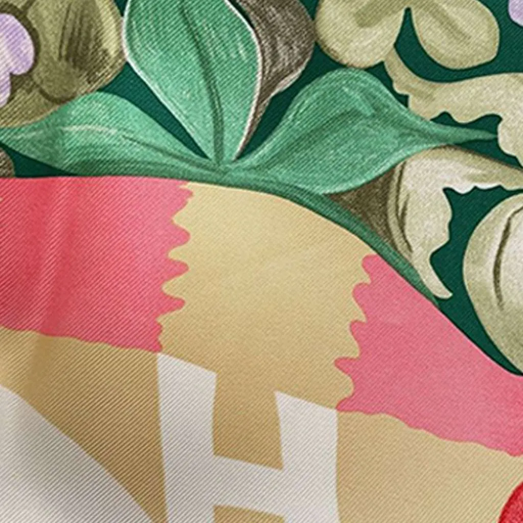 Hermès Un Carre sur L Herbe Silk Scarf 90 Green Silk Very good - Box View
