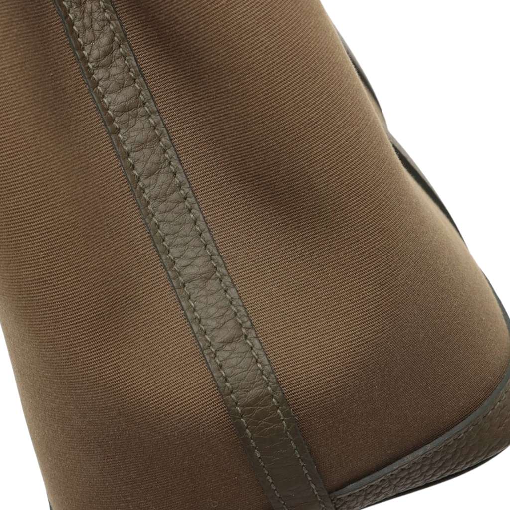 Hermès Toile Officier and Vache Country Garden Party 30 - Side view