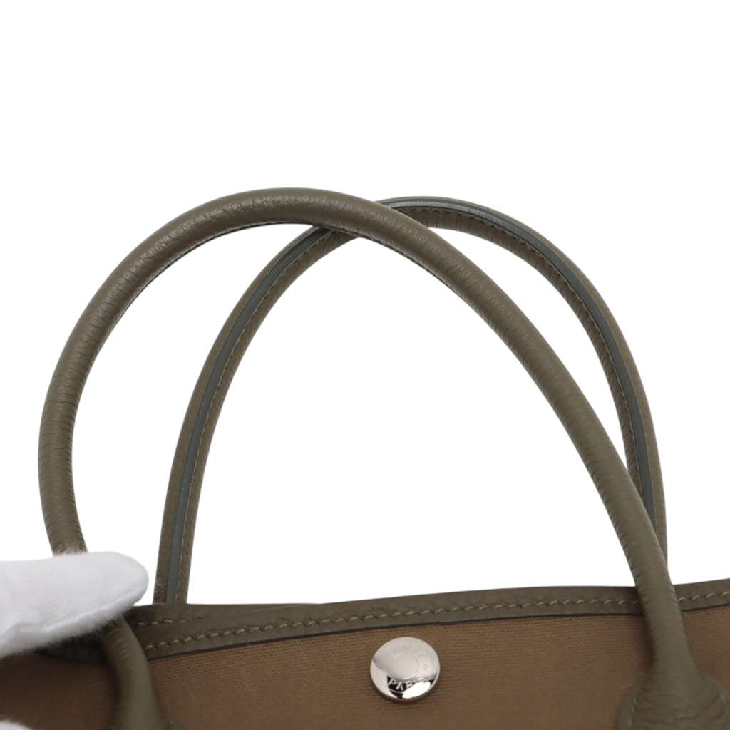 Hermès Toile Officier and Vache Country Garden Party 30 - Image 12