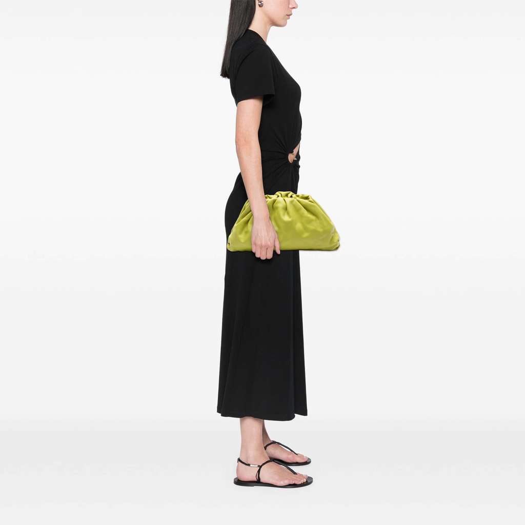 Bottega Veneta Lambskin The Pouch - Detail 1