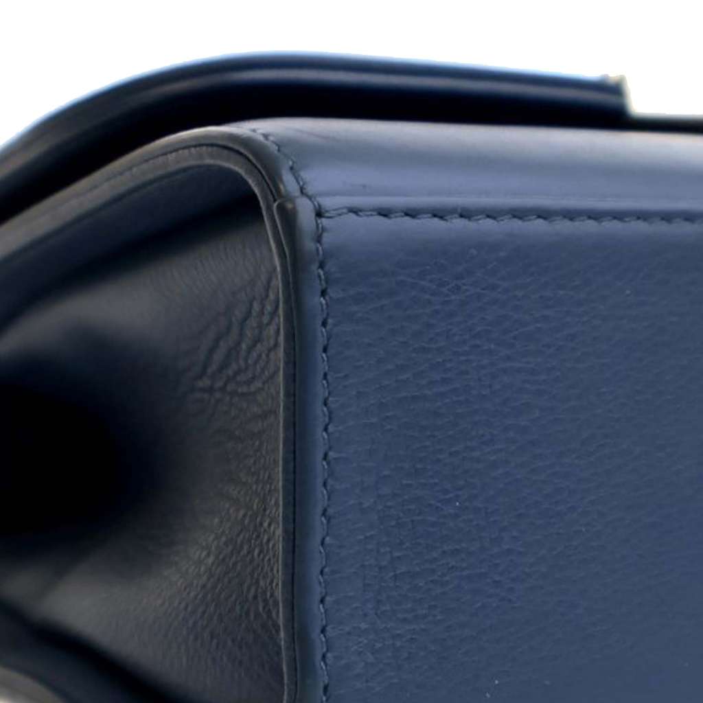 Chanel Small Quilted Grained Calfskin Label Click Flap - Image 15