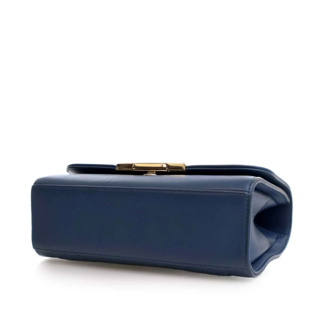 Chanel Small Quilted Grained Calfskin Label Click Flap - Detail 2