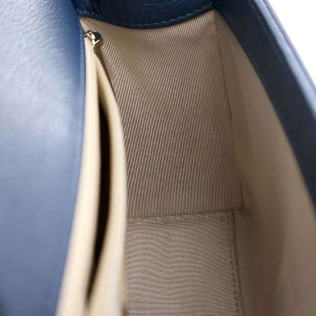 Chanel Small Quilted Grained Calfskin Label Click Flap - Image 11