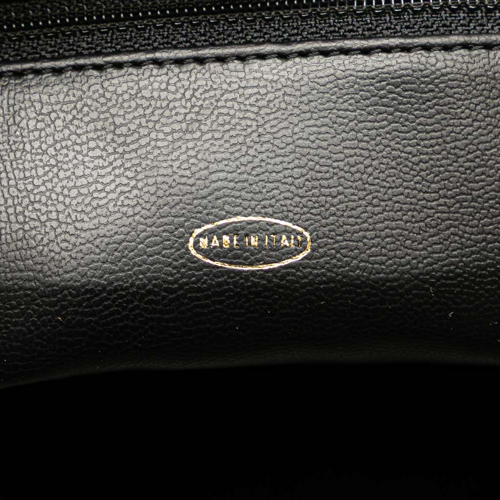 Chanel Jumbo XL Quilted Lambskin Clutch With Chain - Detail 1