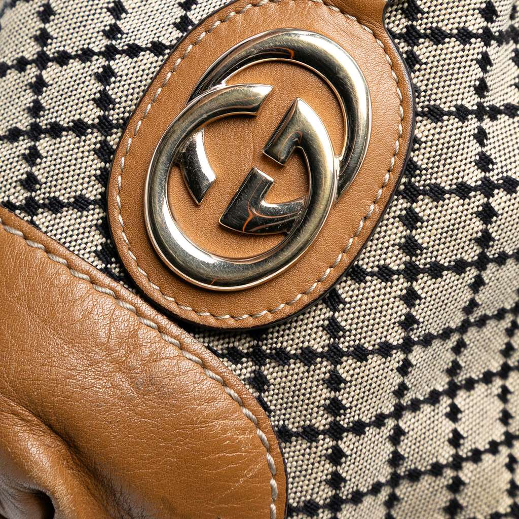 Gucci Diamante Canvas Sukey Satchel - Detail 1