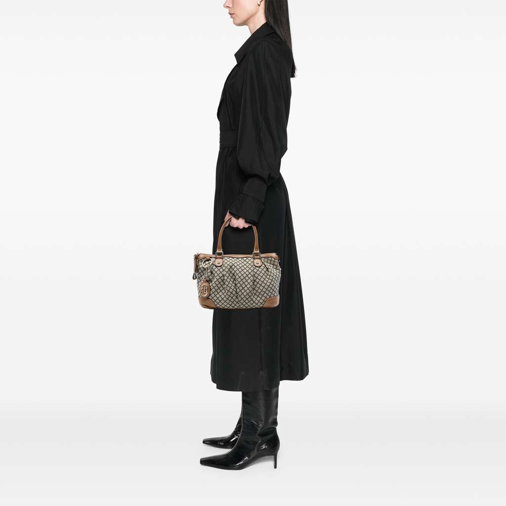 Gucci Diamante Canvas Sukey Satchel - Detail 2