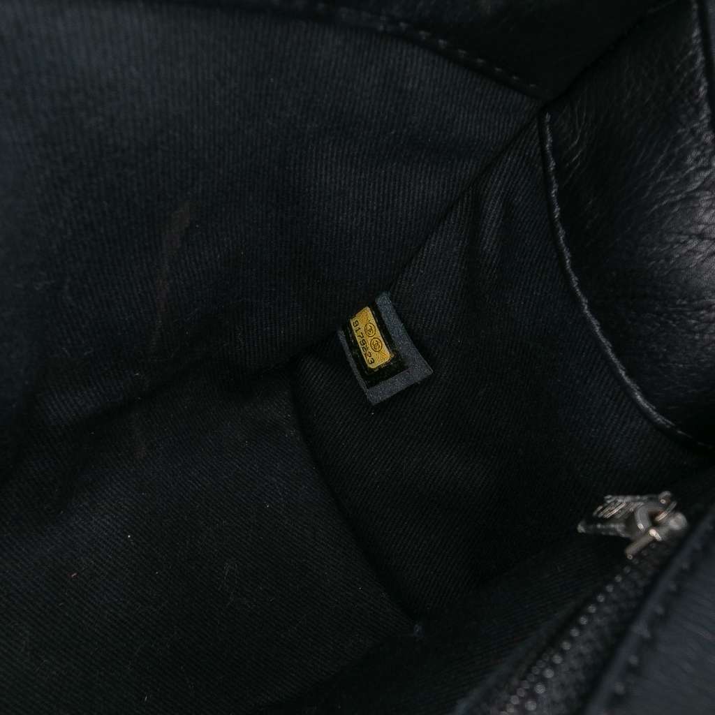 Chanel CC Quilted Lambskin Single Flap - Detail 1