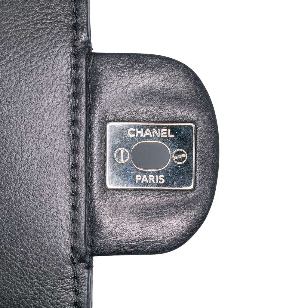 Chanel CC Quilted Lambskin Single Flap - Detail 2
