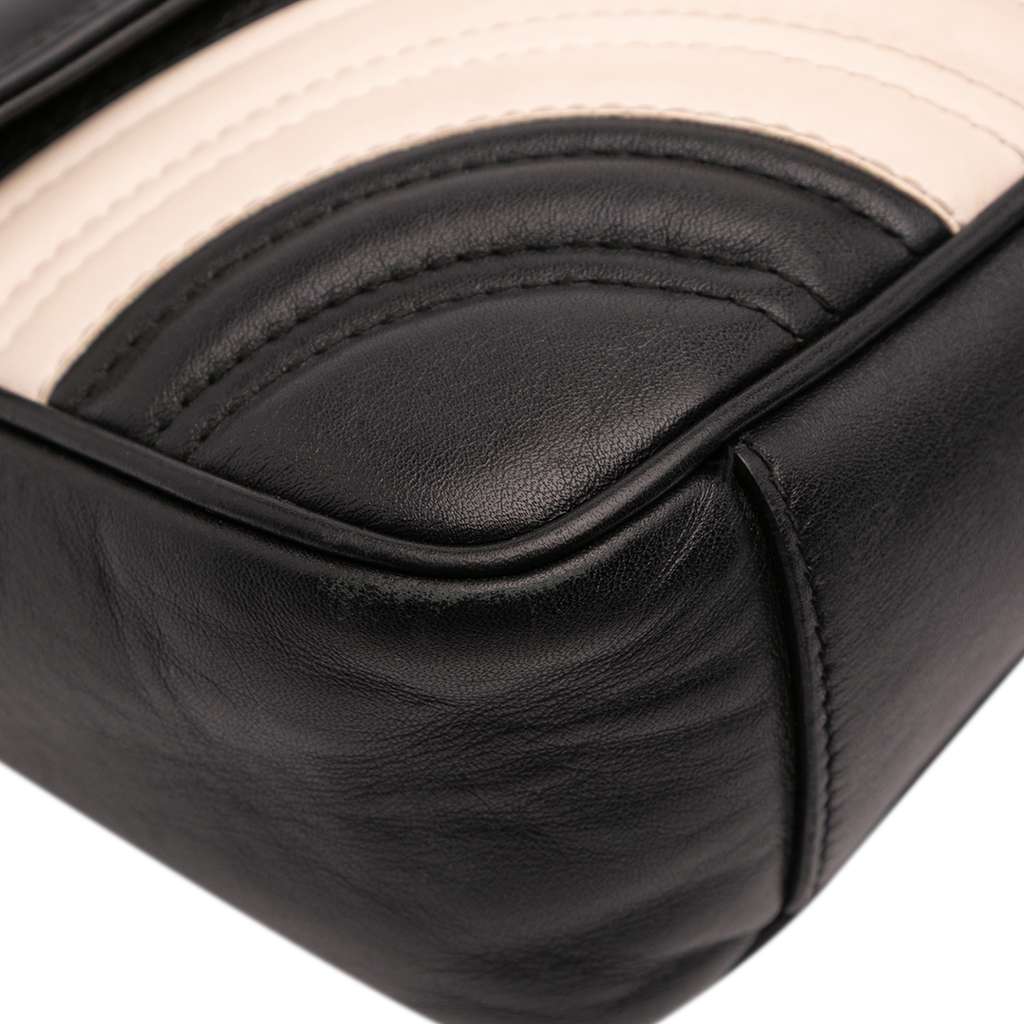 Gucci Medium GG Marmont Bicolor Matelasse Leather Shoulder Bag - Detail 2