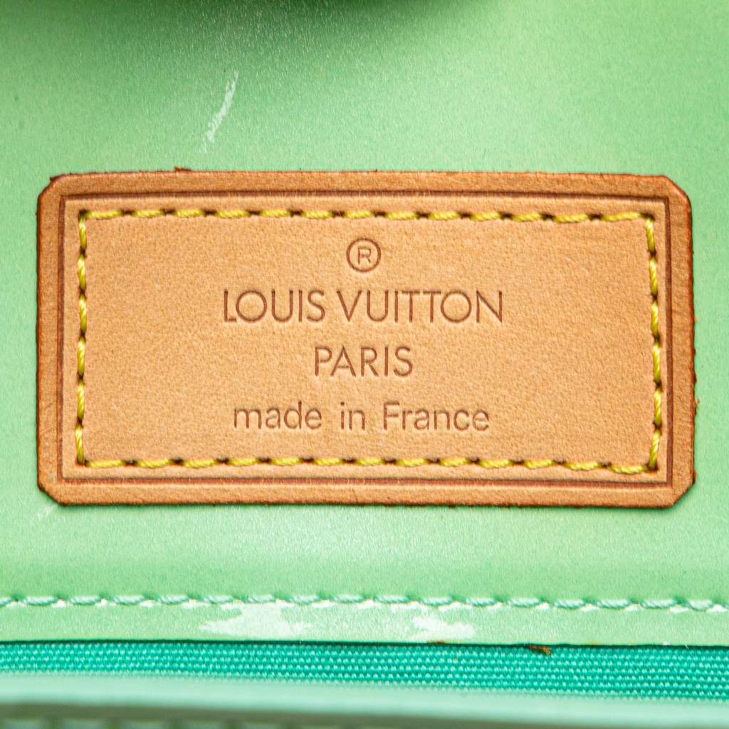 Louis Vuitton Monogram Vernis Reade PM - Side view