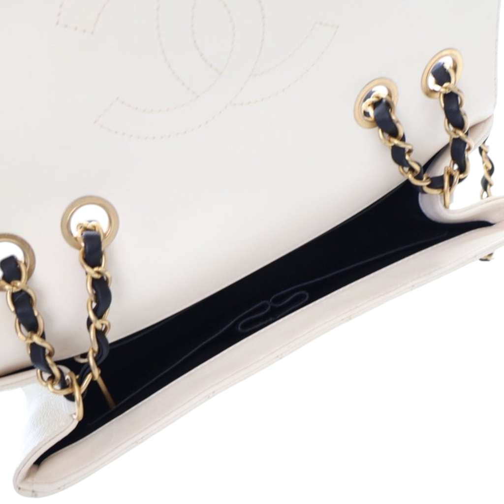 Chanel Medium Bicolor Caviar CC Filigree Flap - 4