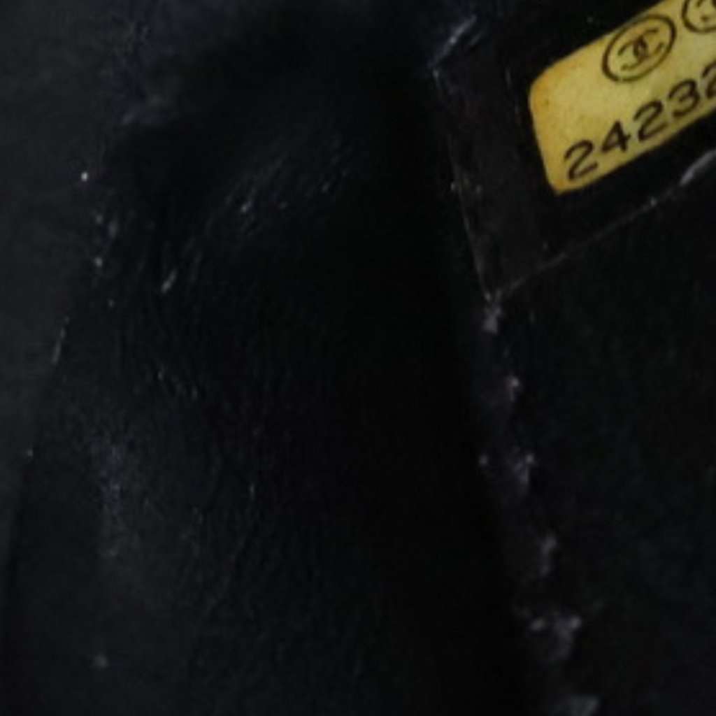 Chanel Medium Bicolor Caviar CC Filigree Flap - 5