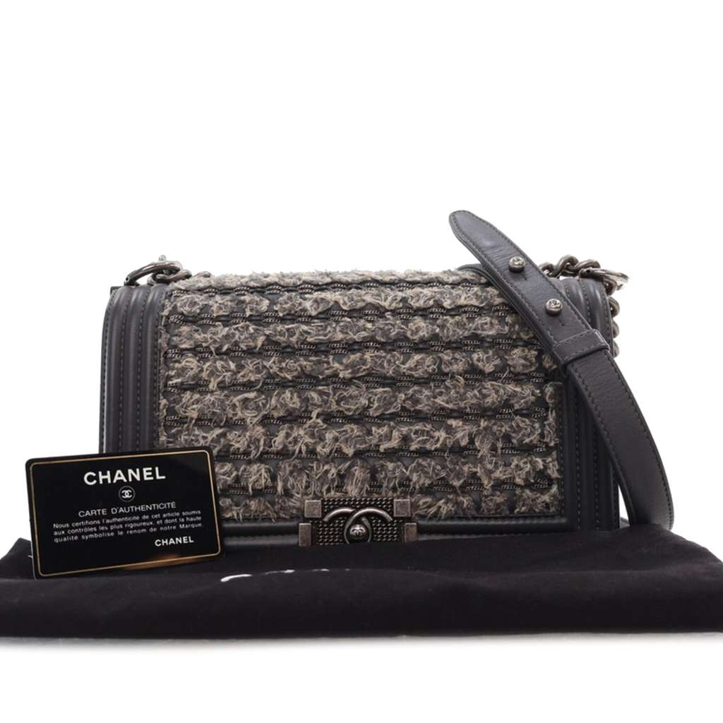 Chanel Old Medium Braided Tweed and Calfskin Boy Flap - Image 17