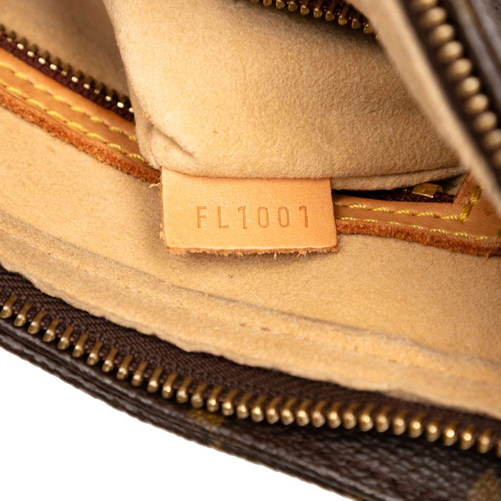 Louis Vuitton Monogram Looping MM - Detail 1