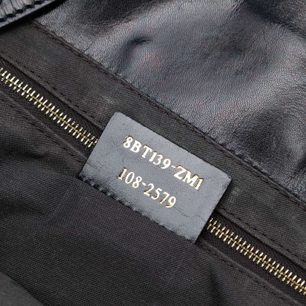 Fendi Leather Baguette Chain Flap Crossbody - Detail 1