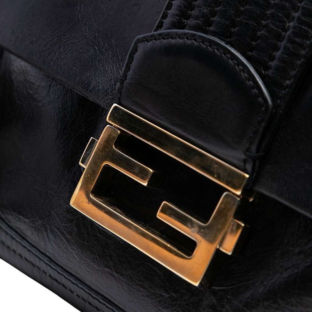 Fendi Leather Baguette Chain Flap Crossbody - Detail 2