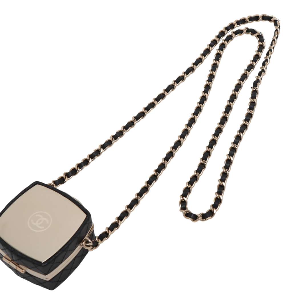 Chanel Quilted Lambskin Make-Up Box Clutch With Chain - Detail 2