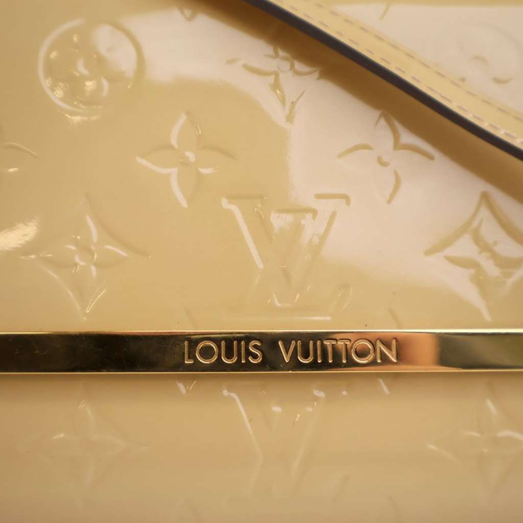 Louis Vuitton Monogram Vernis Rossmore MM - Detail 1