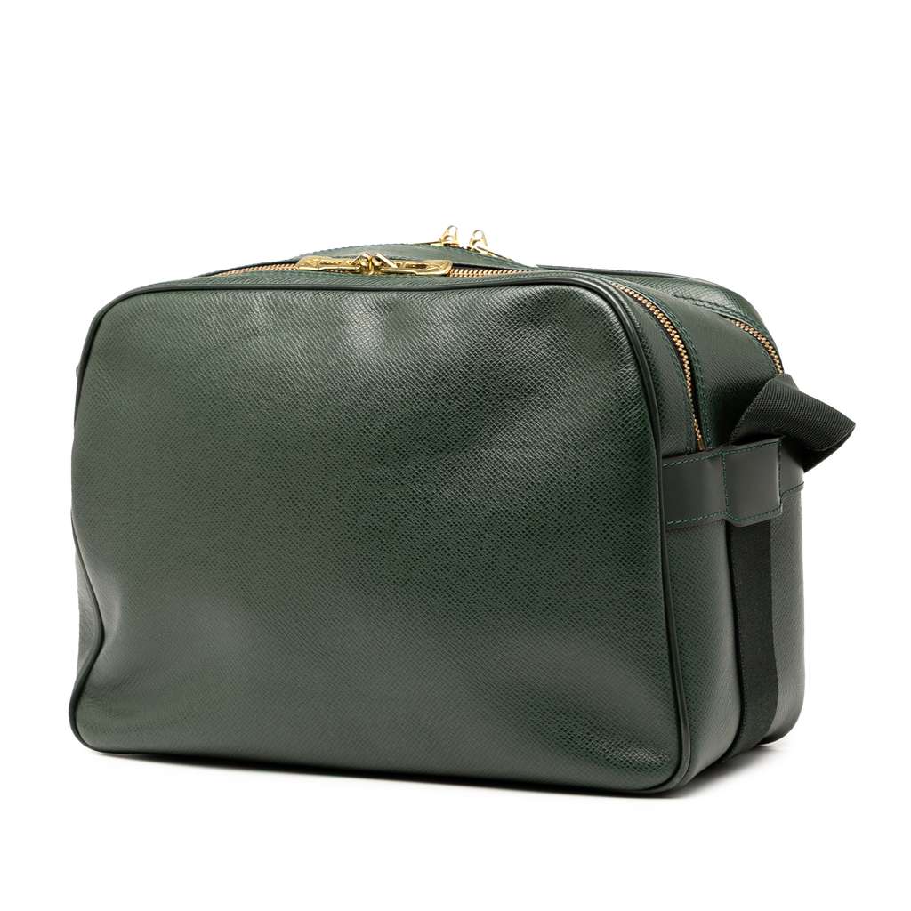 Louis Vuitton Taiga Reporter PM - Back view