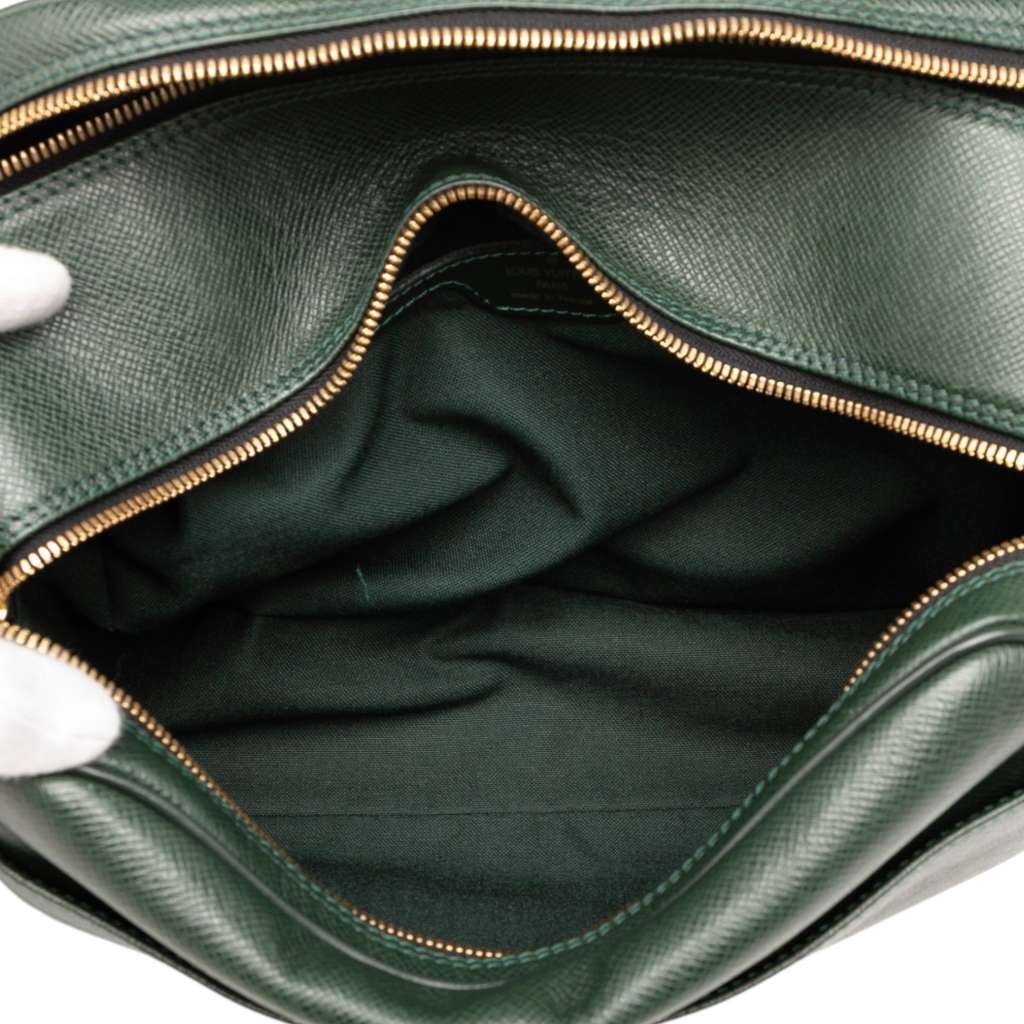 Louis Vuitton Taiga Reporter PM - 4