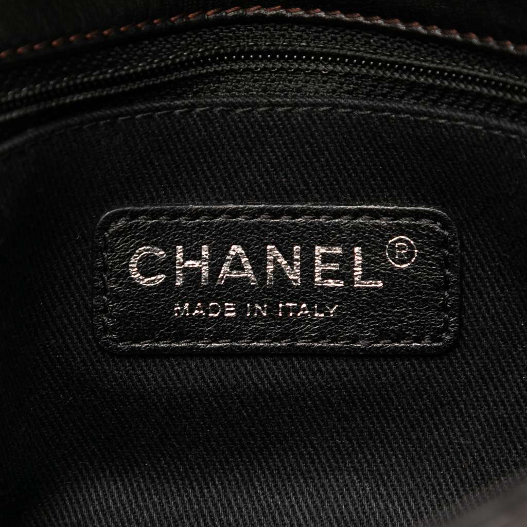 Chanel Small Quilted Patent Coco Shine Flap - Side view