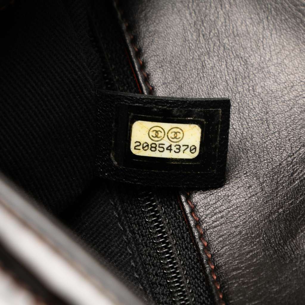 Chanel Small Quilted Patent Coco Shine Flap - Detail 1