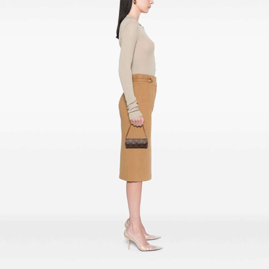 Louis Vuitton Monogram Papillon Pochette - Detail 1