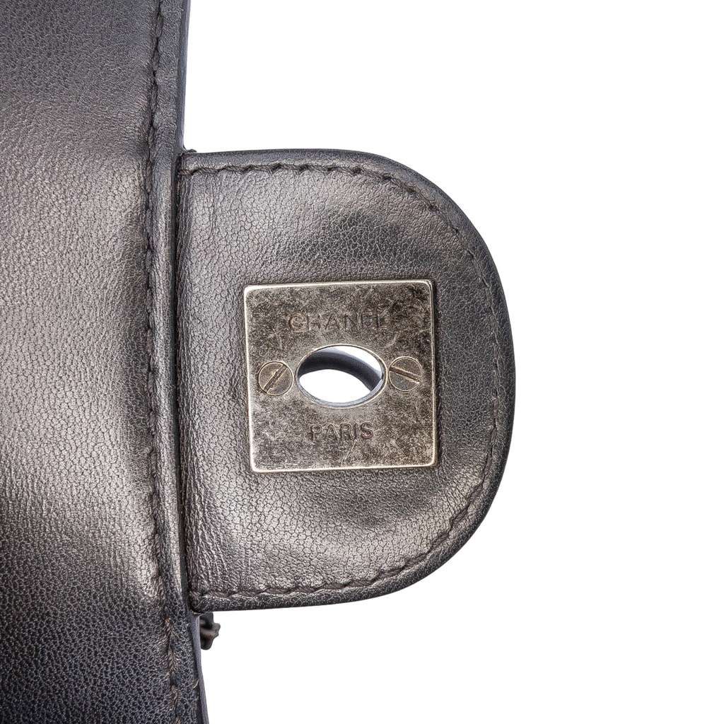 Chanel Small Quilted Lambskin Citizen Zip Flap - Detail 2