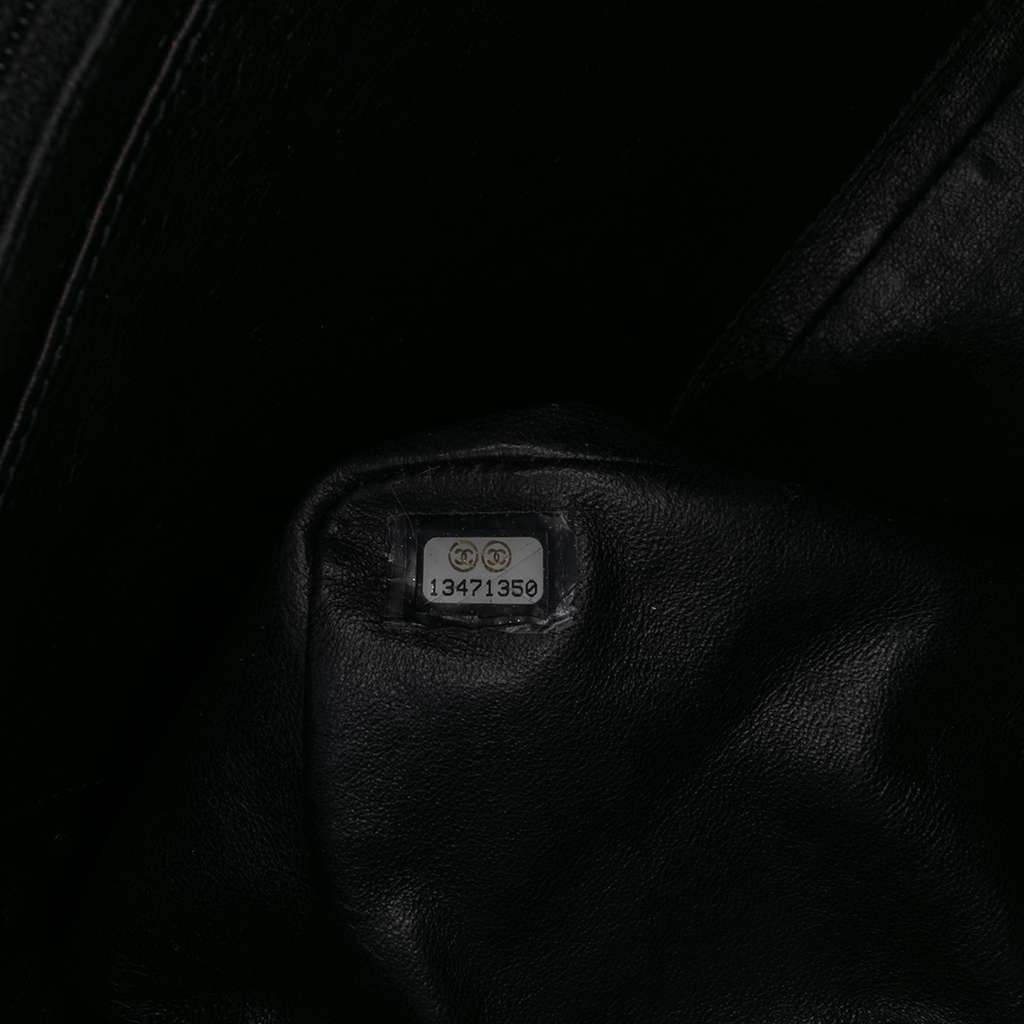 Chanel Jumbo Classic Chevron Patent Single Flap - Detail 1