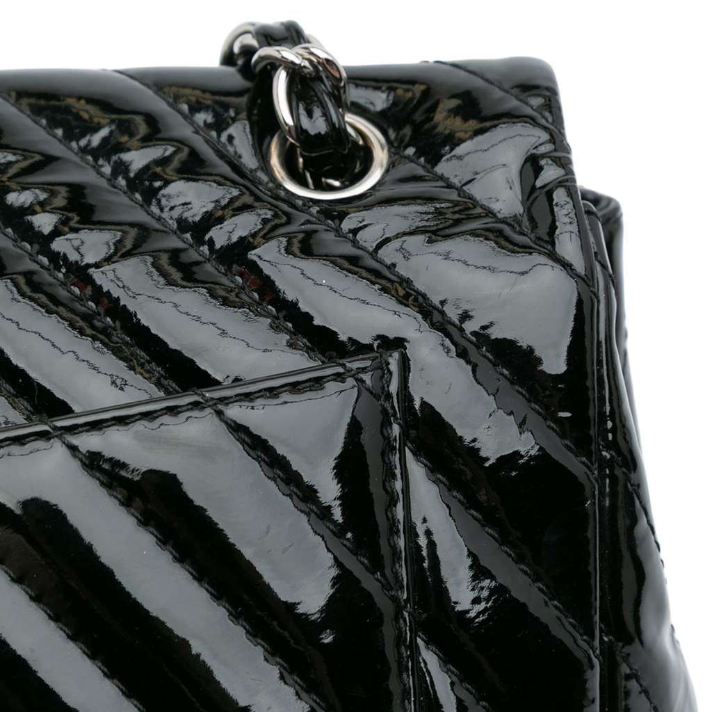 Chanel Jumbo Classic Chevron Patent Single Flap - Image 12