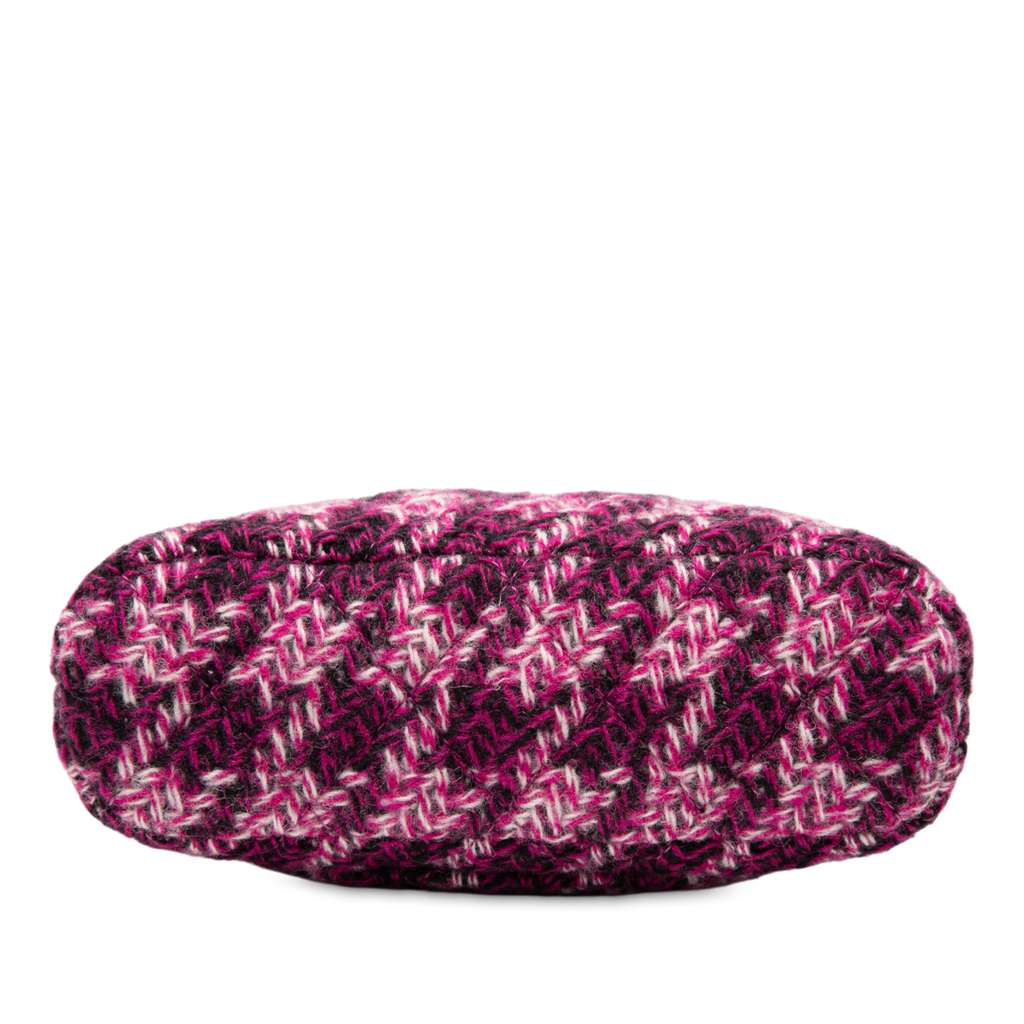 Chanel CC Tweed Houndstooth Clutch On Chain - Image 6
